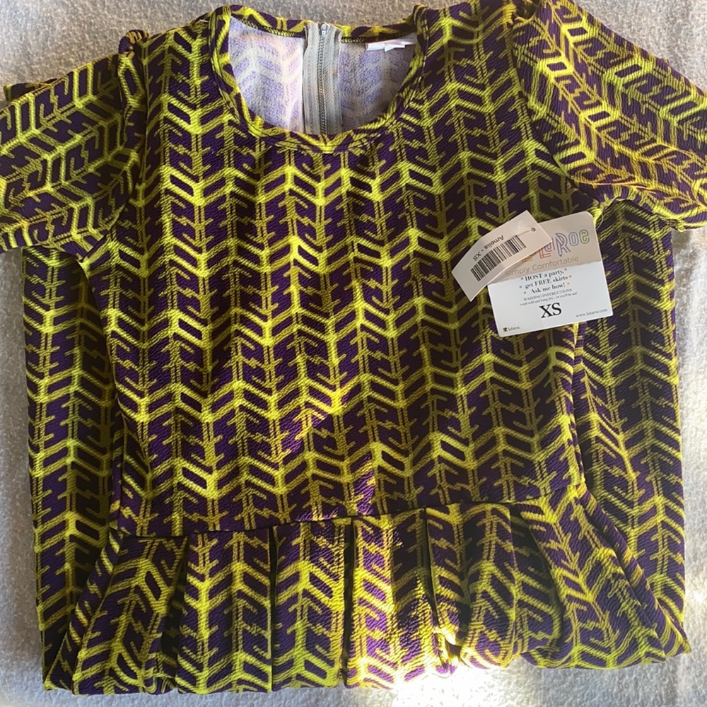 NWT LULAROE AMELIA DRESS